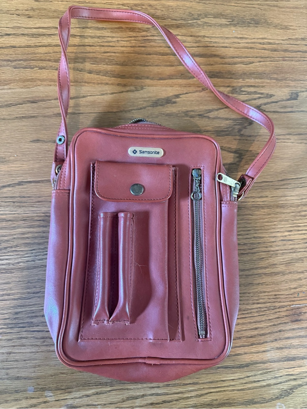 Vintage 1970’s Samsonite leather bag